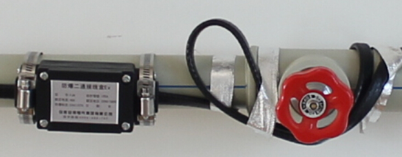 伴熱帶固定于管道切忌使用不銹鋼扎帶(圖2)