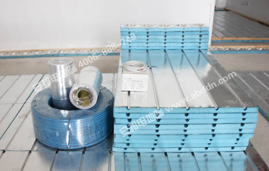 電地暖安裝材料進(jìn)場